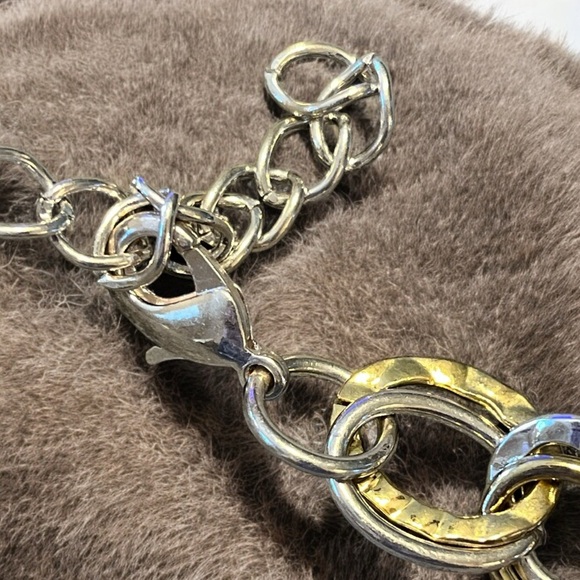 🔥 Gorgeous 2 Tone Gold Tone/ Silver Tone Necklace - Picture 3 of 3